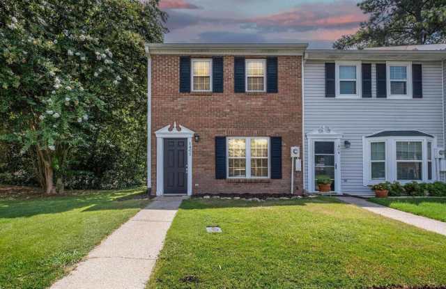 1402 APPLEGATE DRIVE photos photos