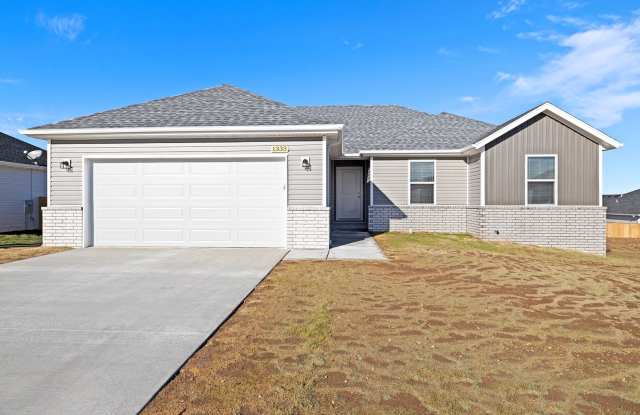 Newly Built 4 Bedroom Rental in Republic! photos photos