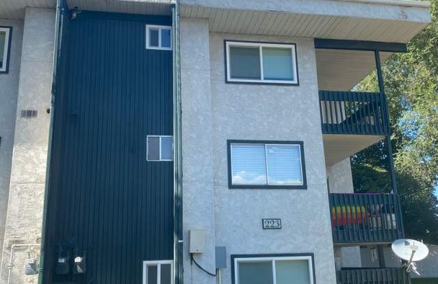 GET $500 OFF FIRST MONTHS RENT! - 223 East Hill Avenue, Millcreek, UT 84107
