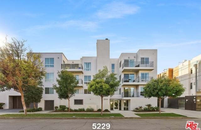 5229 Willowcrest Ave unit: 203 photos photos 5229 Willowcrest Ave unit: 203 photos photos