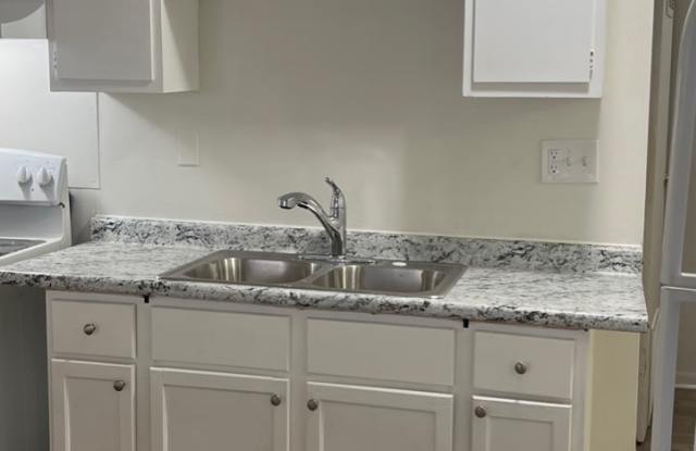 2405 SHERMAN AVE - C photos photos