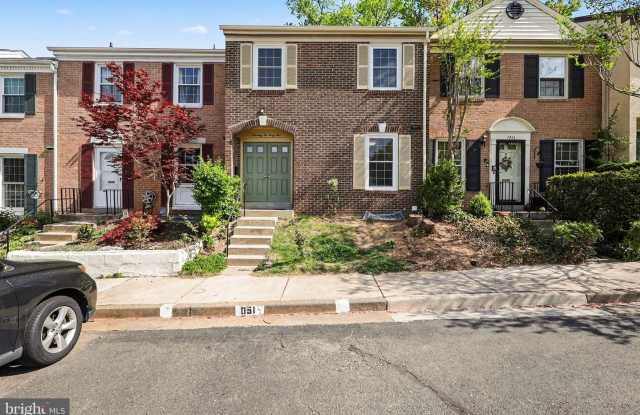 7245 Reservoir Road - 7245 Reservoir Road, Springfield, VA 22150