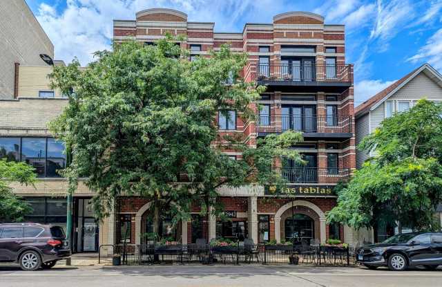 2942 N LINCOLN Avenue Gallery 1