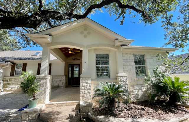 Charming Lago Vista Home in Highland Lake Estates - 20603 Highland Lake Loop, Lago Vista, TX 78645