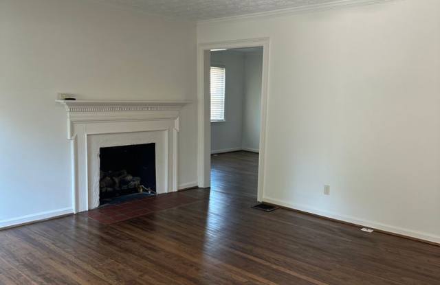 2 Bedroom Cottage in Gainesville! Gallery 4