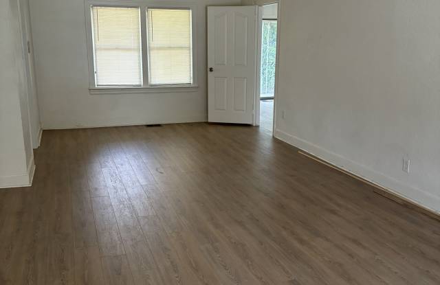1148 24th Avenue North Gallery 2