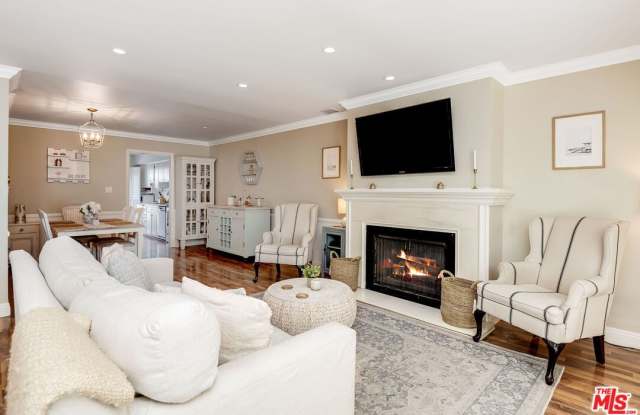 4443 Saugus Ave unit: 3 - 4443 Saugus Avenue, Los Angeles, CA 91403