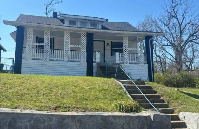 Updated 3BR / 2BA Craftsman – Fenced Yard, Garage & Private Parking photos photos