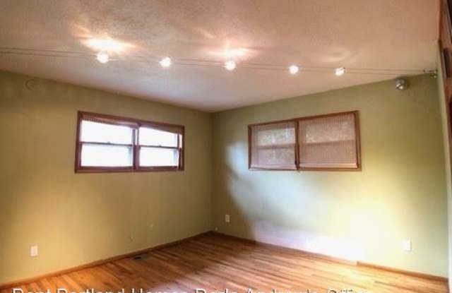 6604 SE 83rd Avenue Gallery 4