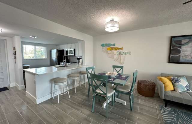 301 87th Avenue - 203#203 Gallery 4