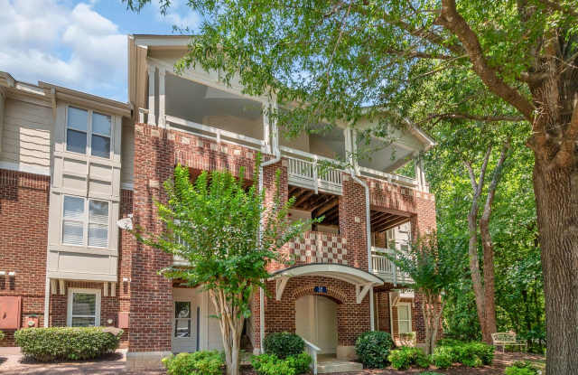 Waterfront Living at Its Finest - Beautifully Remodeled 3BR/2BA, 1st Floor, End Unit Condo on Lake Davidson photos photos