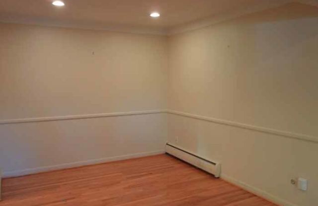 1253 Island Drive Gallery 3