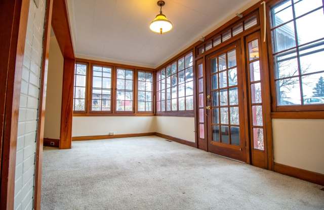 Wiles Hill - House - 3 bedroom house. - Available Now! photos photos