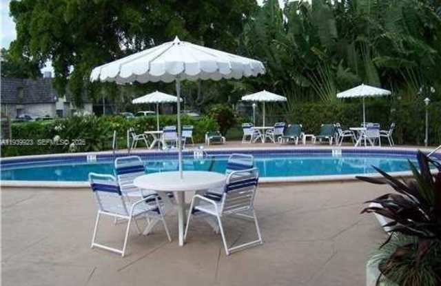 3115 Oakland Shores Dr photos photos