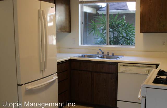 158 W. Grove St Unit 2 Gallery 4
