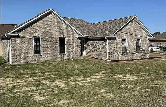 1481 Middle School Rd - 1481 Middle School Road, Medina, TN 38355