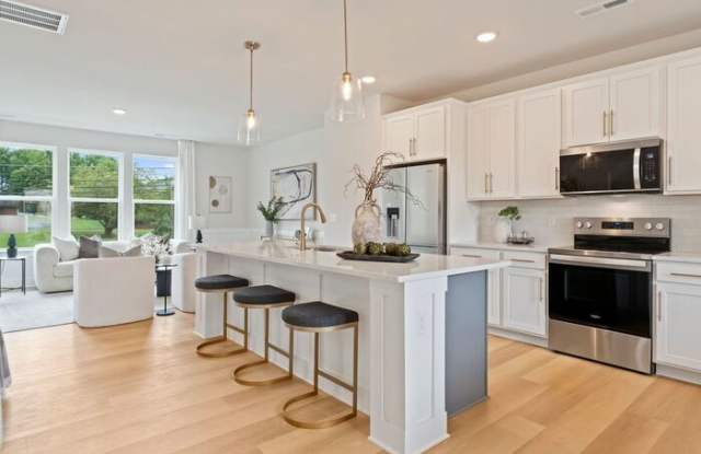 1507 Rocky River Road West Gallery 2
