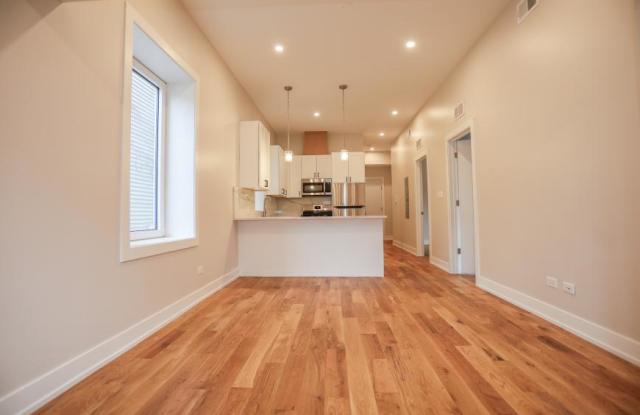 2308 West Foster Ave. photos photos