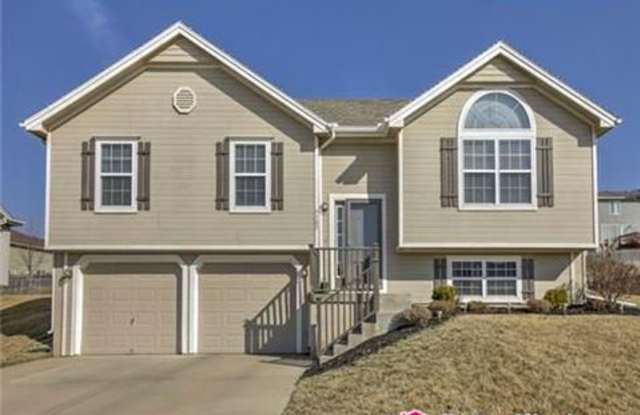 9202 North East 116th Plaza - 9202 N, Kansas City, MO 64155