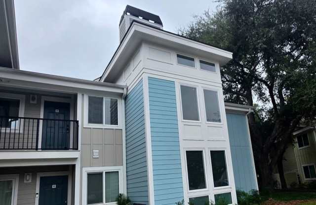 Newly renovated 2 bedroom + flex space in East Bridge Town Lofts - Mt. Pleasant - 274 Alexandra Drive, Mount Pleasant, SC 29464 Newly renovated 2 bedroom + flex space in East Bridge Town Lofts - Mt. Pleasant - 274 Alexandra Drive, Mount Pleasant, SC 29464