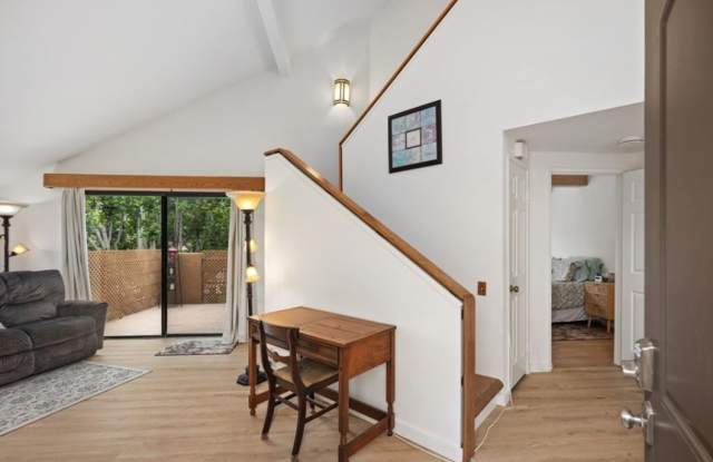 421 Coral Reef Dr Unit 44 Gallery 4