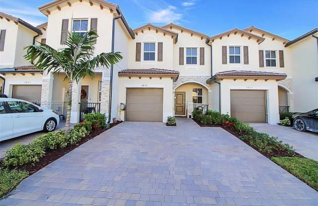 2873 SE 24th Ave photos photos