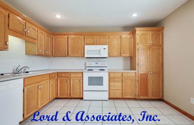 3 bedroom 2 bath duplex in Pleasant Hill Gallery 4