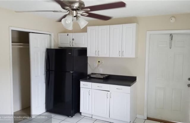 1721 NE 9th St photos photos