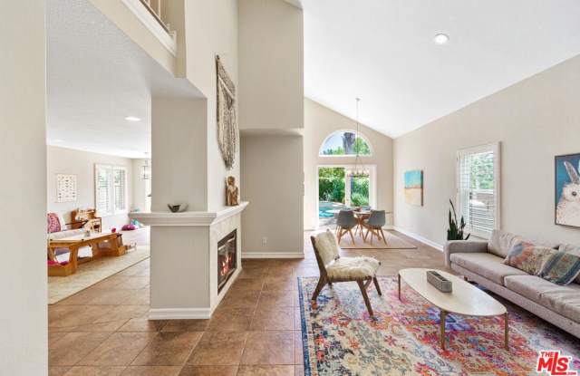 3802 LOST SPRINGS Drive Gallery 2