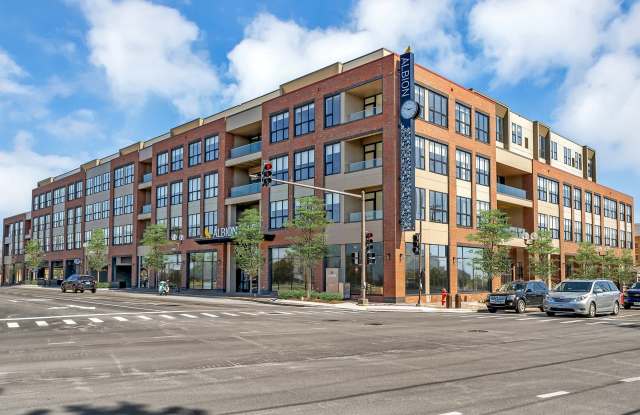 650 Elm Place photos photos
