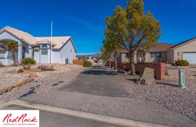 Spacious 3 Bedroom Single-Level Home in Bloomington Hills photos photos