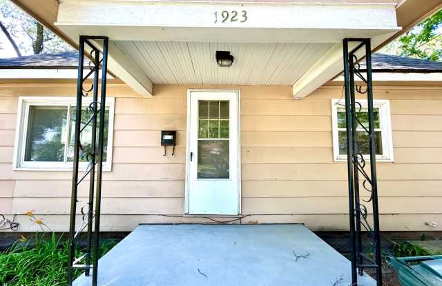 Two Bedroom Home in Muskegon photos photos
