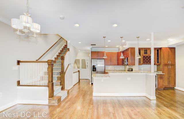125 15th Street NE Unit 4 Gallery 2