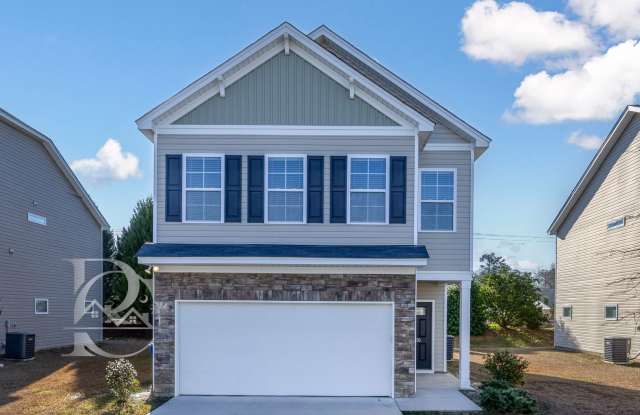 INVITING HOME IN CONGAREE POINTE photos photos