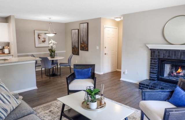 1 Park Central Apartments Gallery 4