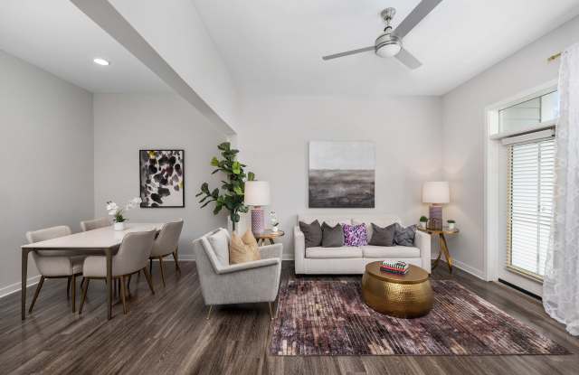 Overture West Ashley Age 55+ Apartment Homes Gallery 2