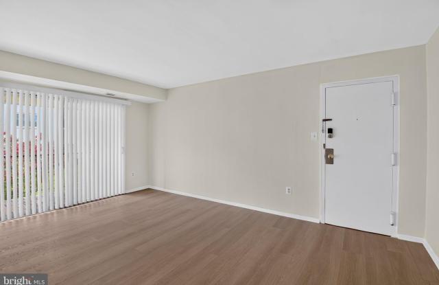 5408 85TH AVE #204 Gallery 2