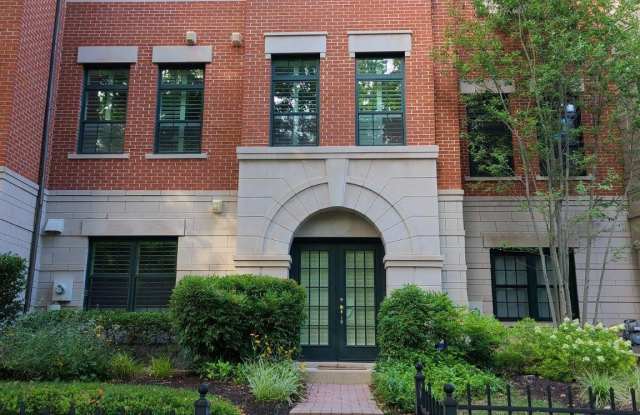 12198 CHANCERY STATION Circle Gallery 1