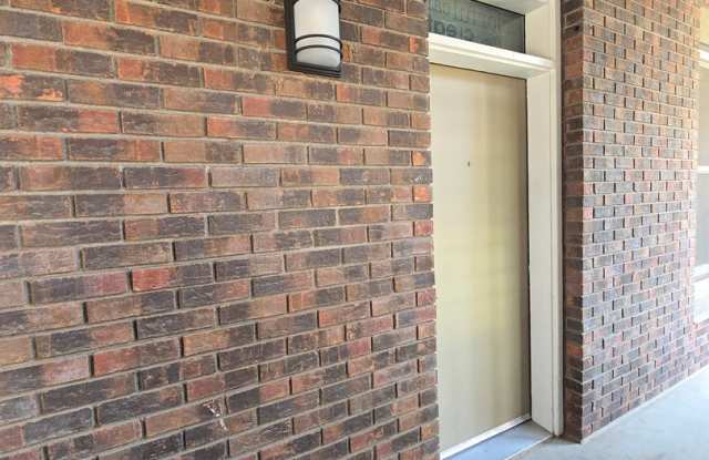 Beautiful 2BR , 2BA 2nd floor loft in East Downtown Area- aprox 1650 sq ft photos photos