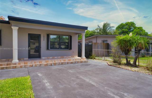 1022 E 18th St - 1022 East 18th Street, Hialeah, FL 33010