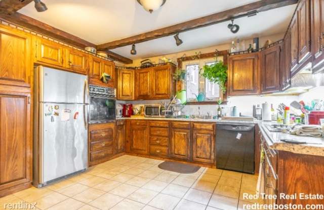98 Cypress St. 1S Gallery 2