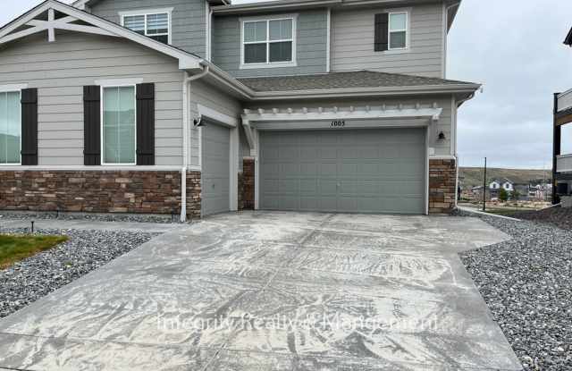 4 Bed/4 Bath, 3,770 Sqft - 1005 Earmark Ln Castle Rock, CO 80104 photos photos