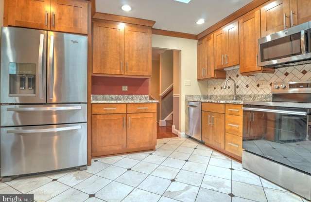 2405 EARLSGATE CT Gallery 4