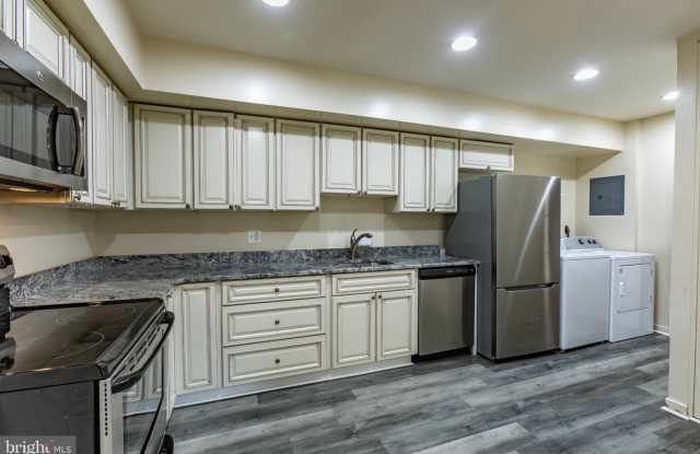 3 STONEHENGE CIR #3 Gallery 2