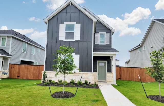 Spacious 4/BR 2.5/BA Retreat with Fenced Yard and Smart Features photos photos