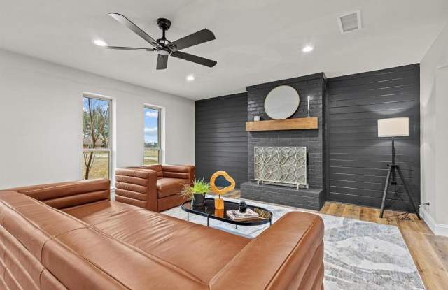 3327 Carriage Circle photos photos