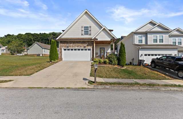 Beautiful home with 3br, 2.5 bath and 2 car garage - 1511 Polo Fields Place, Kingsport, TN 37663