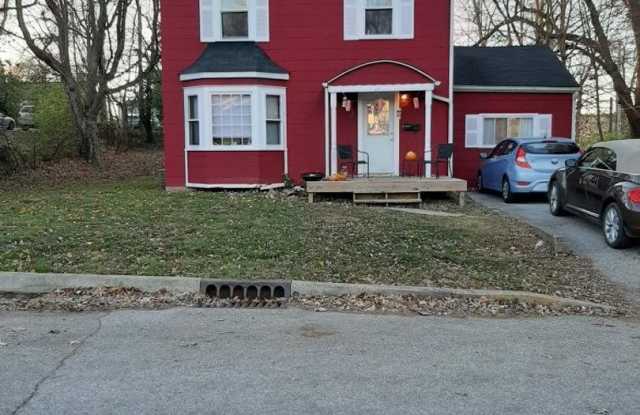 311 N Jefferson - 311 North Jefferson Street, Bloomington, IN 47408