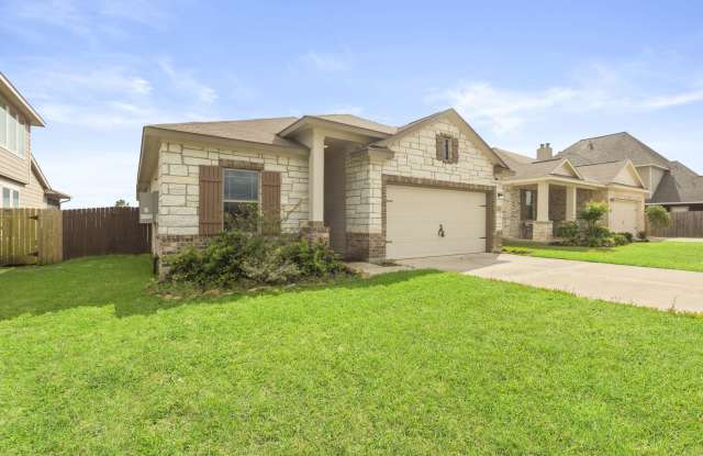 MOVE-IN SPECIAL: 50% off the 2nd month’s rent! Don’t miss your chance to live near the lake! - 13076 Laura Lake Drive, Montgomery County, TX 77318