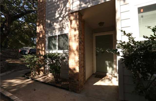 3208 Twinberry CV Gallery 2